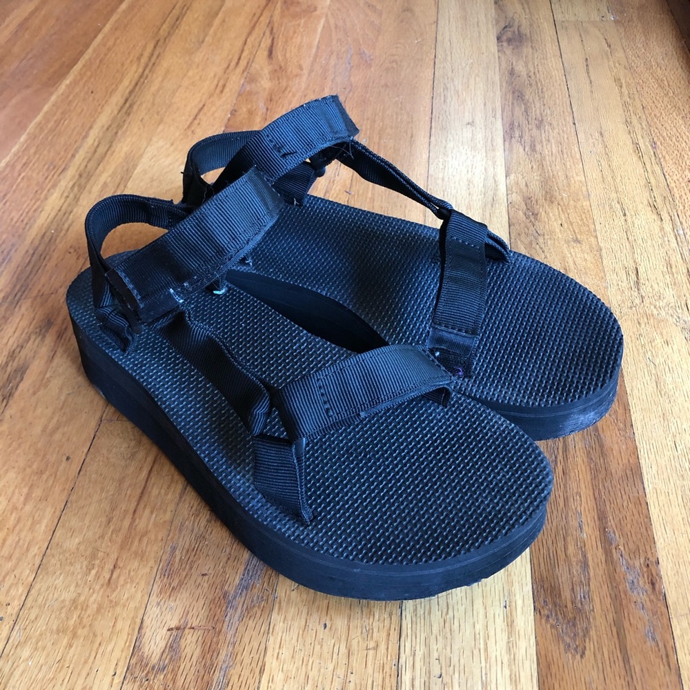 Black platform Teva sandals
